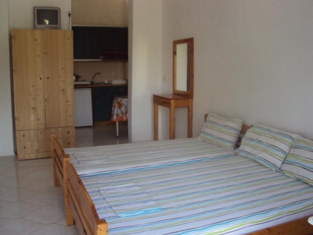 studios-stella-toroni-2018-006